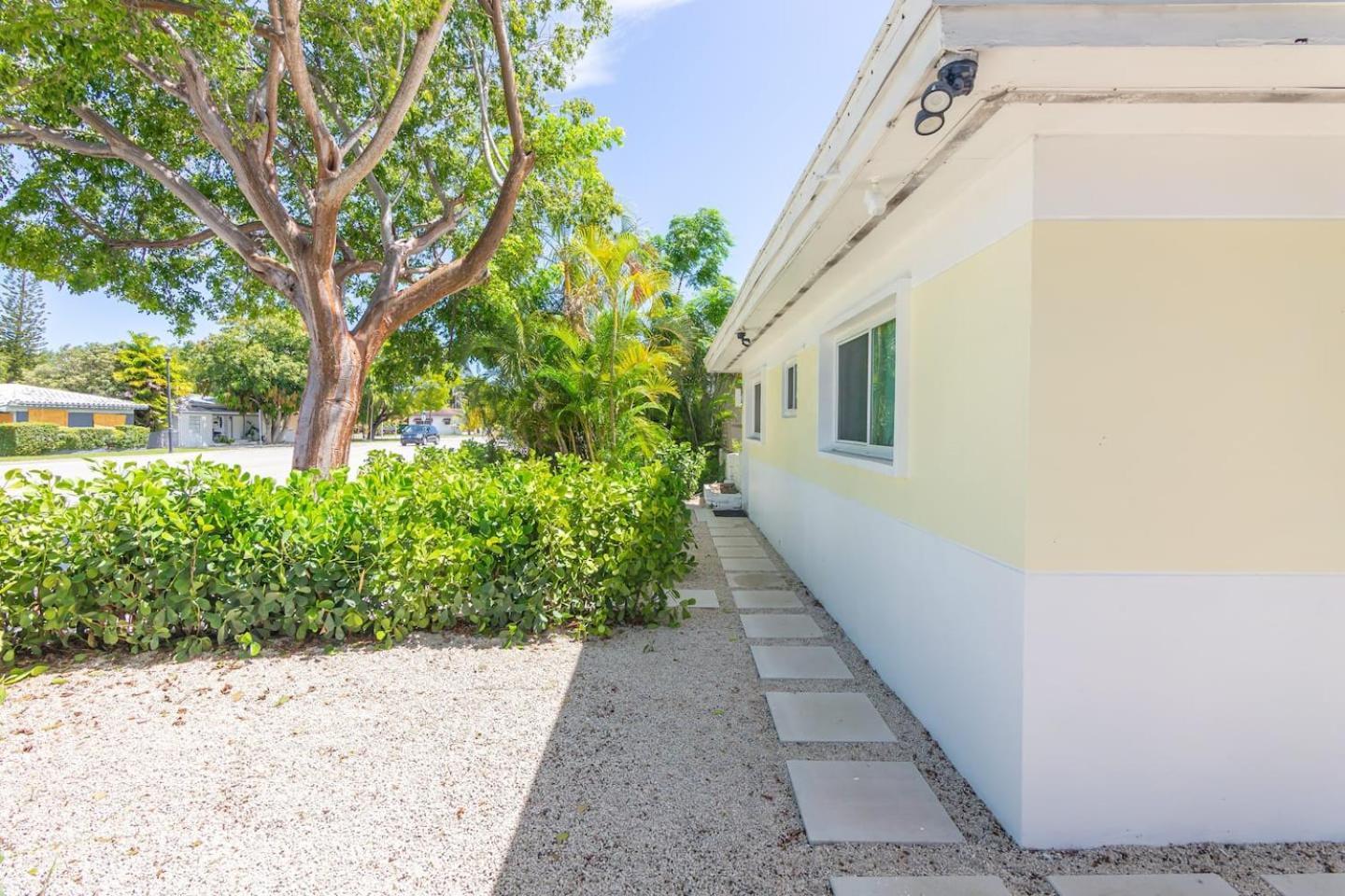 Newly Renovated Stylish Studio In El Portal #2 Miami Ngoại thất bức ảnh